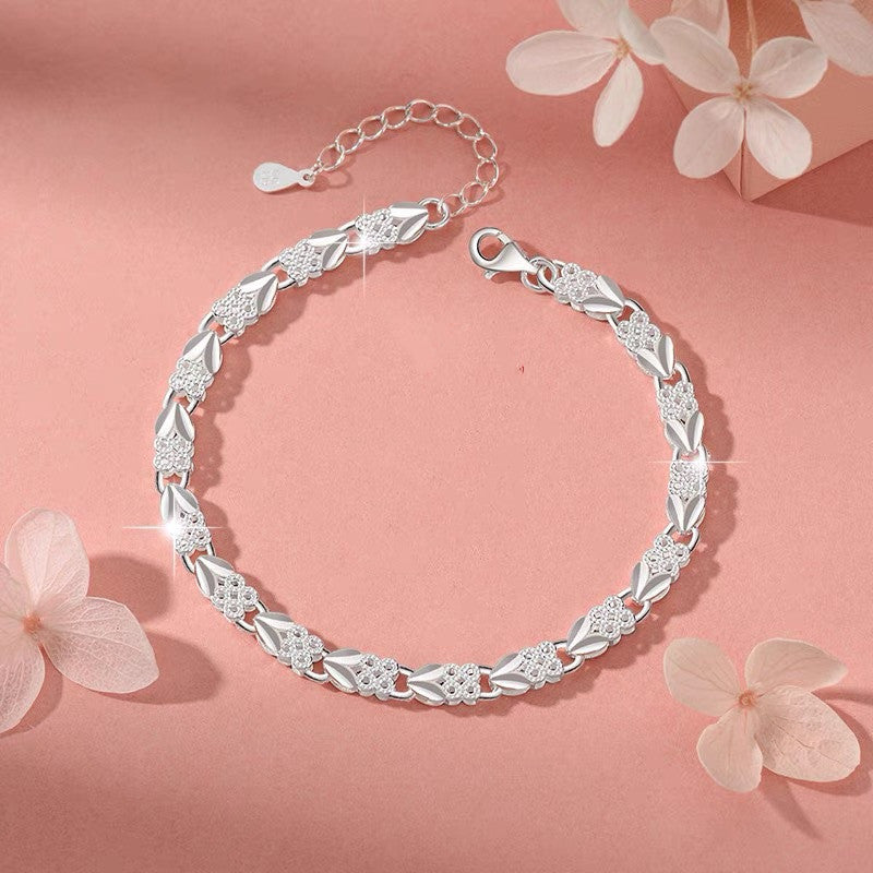 Fashionable High-grade Light Luxury Bracelet For Women